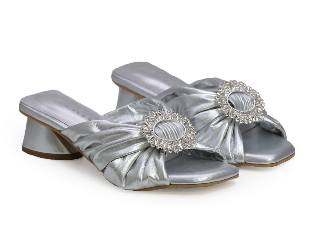 Alternative view of Sandalia en cuero plata