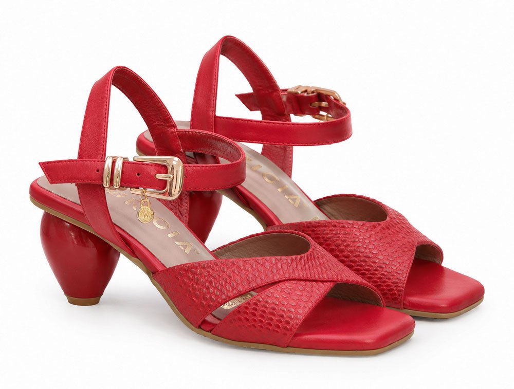Alternative view of Sandalia en cuero rojo