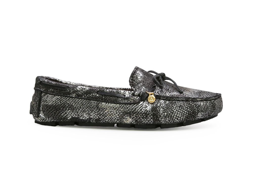 Mocasin en cuero negro