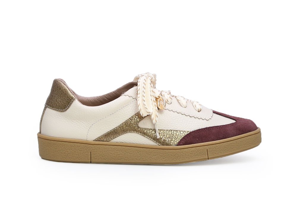 Tenis en cuero avena